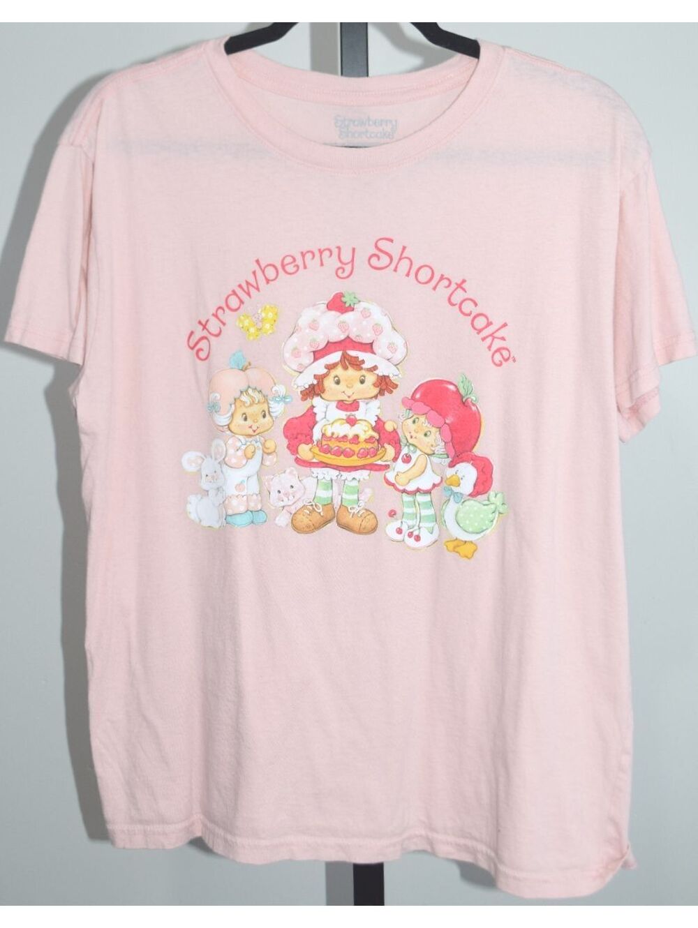 Strawberry Shortcake Womens Size XL Pink Licensed Graphic Tee Retro Character